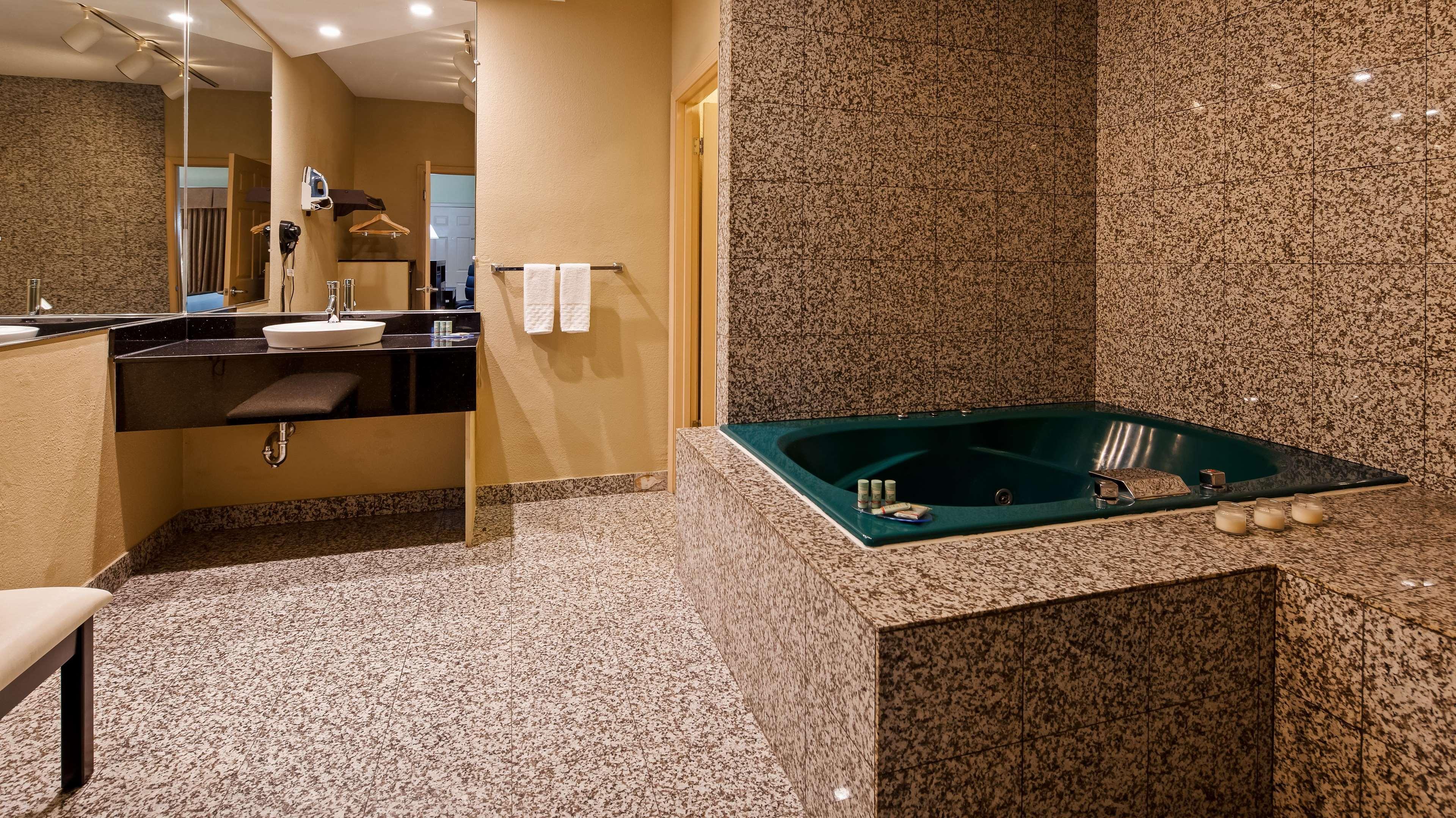 Best Western Airport Inn Monroe Eksteriør bilde